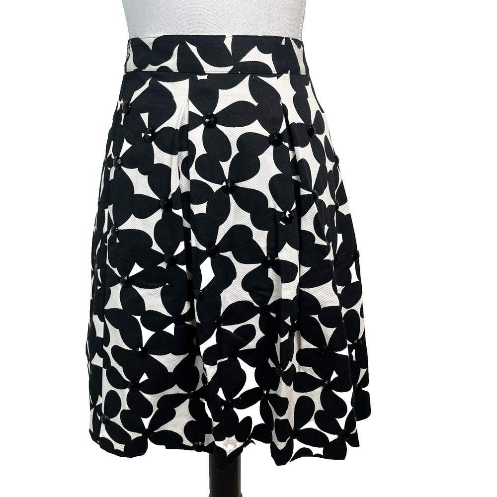INC International Concepts Skirt size 2 Black White Floral Knee Pleated Jewels
